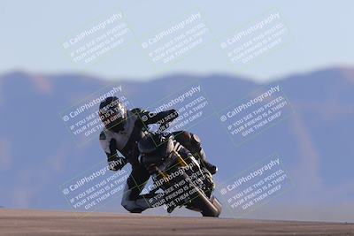 media/Nov-06-2023-Moto Forza (Mon) [[ce023d0744]]/3-Intermediate Group/Session 5 (Turn 9)/
